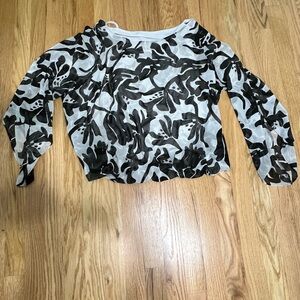 Alfani Graphic Long Sleeve Crop Blouse in Black and White